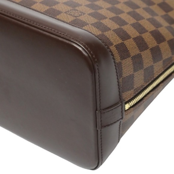 Louis Vuitton Damier Alma Handbag - Picture 9 of 15